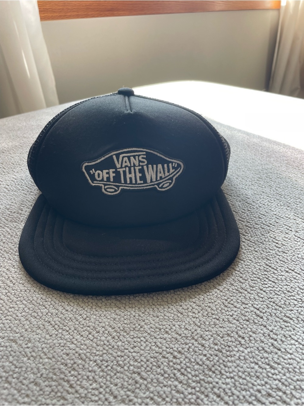 Vans Black 'Off The Wall' Logo Trucker Hat